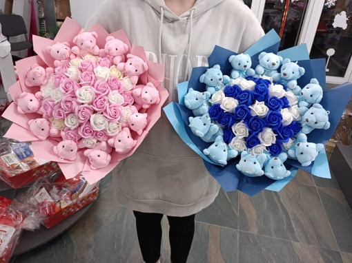 Buchet cu ursuleți și trandafiri de săpun – Albastru