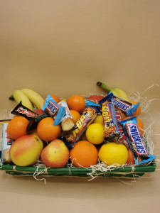 Cos cadou mix fructe si dulciuri