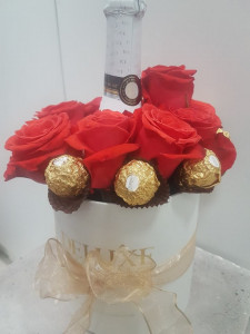 Flori, sampanie si praline