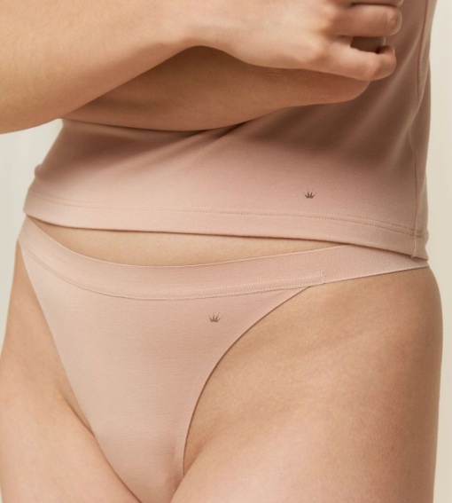 Chilot, Triumph Smart Natural Brazilian String