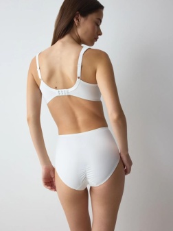Chilot modelator cu talie înaltă, fără cusături vizibile, Triumph True Shape Sensation Maxi Alb - Img 2
