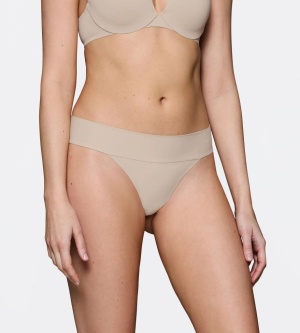 Chilot tanga, Triumph Body Make-Up Illusion String Bej