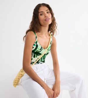 Costum de baie întreg fără armătură, cu cupe buretate, cu efect modelator, Triumph Summer Palm OP, Verde - Img 4