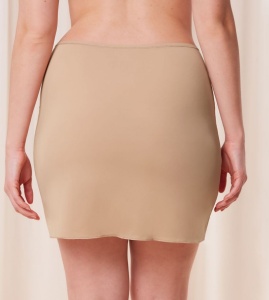 Jupă scurtă netedă antistatic, Triumph Body Make-Up Skirt 02 - Img 3