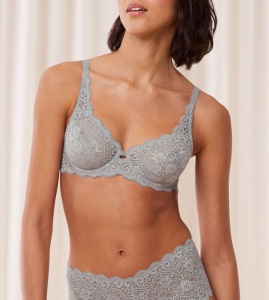 Sutien cu armătură și dantelă, Triumph Amourette W - Img 1