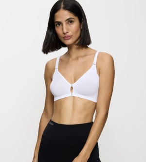 Sutien sport Triumph Triaction Fitness F Alb cu susținere medie din material respirabil, deschidere în față