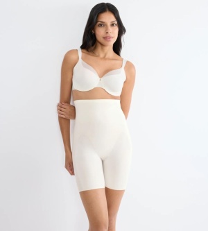 Triumph BMU Illusion Curve Super HW Mid-Thigh Ecru