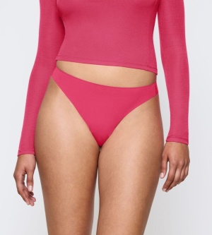 Chilot tanga, Triumph Smart Invisible String Roz
