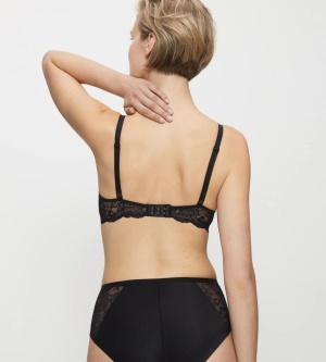 Sutien cu sârmă Triumph Amourette Charm W02 Negru fără burete, susținere invizibilă - Img 2