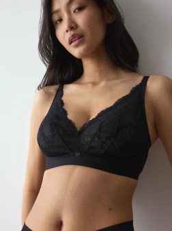 Sutien dantelat fără armătură cu decolteu plunge, Triumph Love in Lace N02 Negru - Img 3