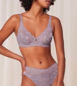 Sutien cu armătură și dantelă, Triumph Amourette W - Img 2