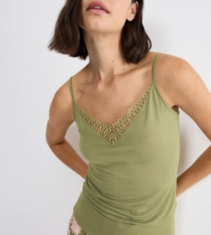 Top cu bretele subțiri din modal Triumph Aura Spotlight Camisole Verde - Img 3