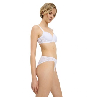 Chilot din dantelă răscroit, Triumph Amourette Highleg Tai - Img 6