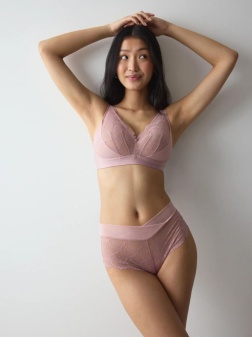 Sutien dantelat fără armătură cu decolteu plunge, Triumph Love in Lace N02 Roz - Img 4