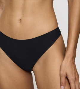 Chilot tanga din dantelă delicată, Triumph Pretty Micro String - Img 4