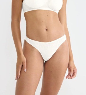 Chilot string invizibil din modal, Sloggi ZERO Feel Pure String Crem