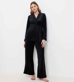 Halat scurt, Triumph Sensual Velour Robe Top 01 Negru - Img 4