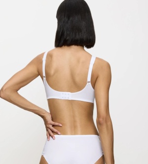 Sutien clasic, fără armătură Triumph Doreen + Cotton 01 N Alb - Img 7