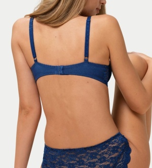 Sutien cu armătură și dantelă, Triumph Amourette 300 W Bleumarin - Img 2