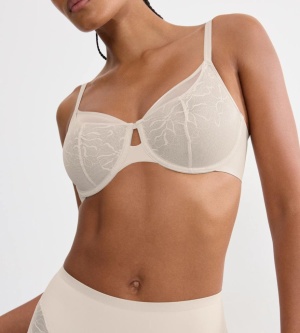 Sutien elegant minimizer cu armătură, Triumph Comfort Contour W01 Bej - Img 3