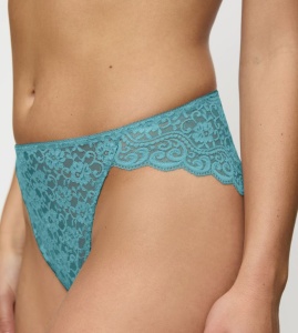 Chilot din dantelă răscroit, Triumph Amourette Highleg Tai - Img 3