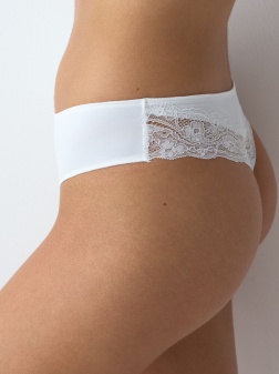 Chiloți Brazilian din microfibră și dantelă, Triumph Lovely Micro Brazilian String Alb - Img 10