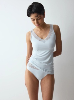 Maieu din Modal invizibilă cu bretele late, Triumph Feel of Modal Tank Top Gri