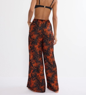 Pantaloni lungi evazați din satin, Triumph Summer Satin Trousers Maro - Img 2