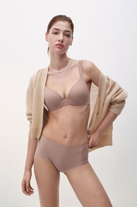 Sutien cu armătură inovatoare, Triumph Body Make-Up Illusion WP - Img 7
