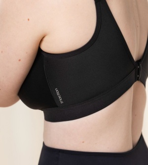 Sutien sport fără armătură, cu cupe modelatoare și respirabile, Triumph Triaction Wellness N Negru - Img 4