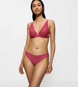 Chilot tanga din dantelă delicată, Triumph Pretty Micro String - Img 3