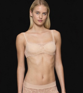 Sutien captivant, Triumph Body Make-Up Illusion Lace Balconette - Img 1