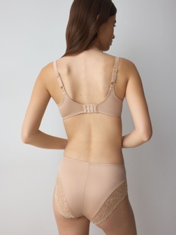 Sutien Minimizer pentru femeile cu bust generos, cu armătură, fără burete, Triumph Ladyform Soft W Bej - Img 2