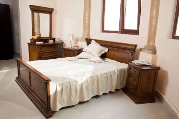 Comoda Donatello Classic Stil cu 3 sertare, finisaj furnir nuc, 118 x 55 x 78 cm - Img 5