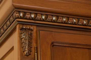 Dulap dormitor Donatello Classic Stil 3 usi si 2 sertare, furnir nuc, 182 x 67 x 218 cm - Img 5