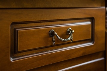 Masa de toaleta cu Oglinda Donatello Classic Stil, finisaj furnir nuc, 140 x 48.5 x 194 cm - Img 3