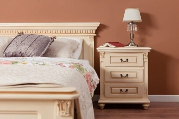 Noptiera dormitor Francesca Classic Stil, crem cu patina maro, 60 x 42 x 68 cm - Img 2