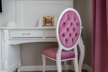 Set mobilier dormitor Tineret Josephine Classic Stil 5 piese, finisaj alb, 3860 x 632 x 2306 mm - Img 4