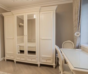 Dulap dormitor Francesca Classic Stil, 4 usi si 2 sertare, vopsit alb, 234 x 67 x 218 cm - Img 1