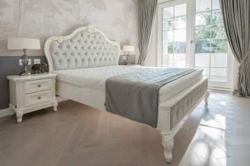 Pat tapitat Verona Classic Stil, lemn masiv finisaj crem Roma, 160 x 200 cm sau 180 x 200 cm