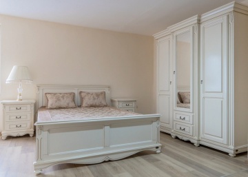 Set mobila dormitor Diana Classic Stil, lemn masiv, 4 piese, finisaj alb cu patina aurie - Img 2