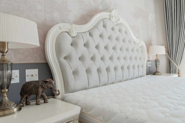 Set Mobilier Dormitor Verona Classic Stil, 3 piese, lemn masiv + mdf vopsit Crem Roma - Img 6