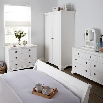 Set mobila dormitor Aurelia, lemn masiv + mdf, 4 piese finisaj vopsit alb