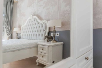 Noptiera Verona Classic Stil cu 2 sertare, lemn masiv finisaj crem Roma, 52.8 x 40 x 58 cm - Img 4