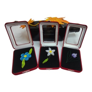 Martisor Quilling in cutie catifea - Img 4