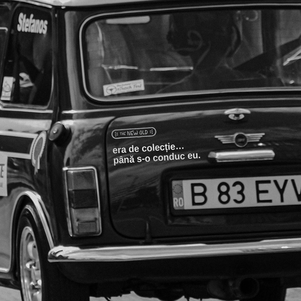 „era de colecție… până s-o conduc eu.” / bumper sticker auto (Culoare: Alb)