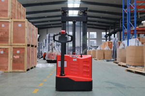ES10-E1600, STIVUITOR ELECTRIC , CAPACITATE 1.000KG, INALTIME DE RIDICARE 1.600 MM - Img 3