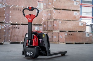F4_201, TRANSPALET ELECTRIC 2.000 KG, ACUMULATOR LI-ION - Img 4