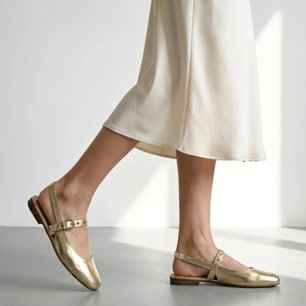 LOW HEELS