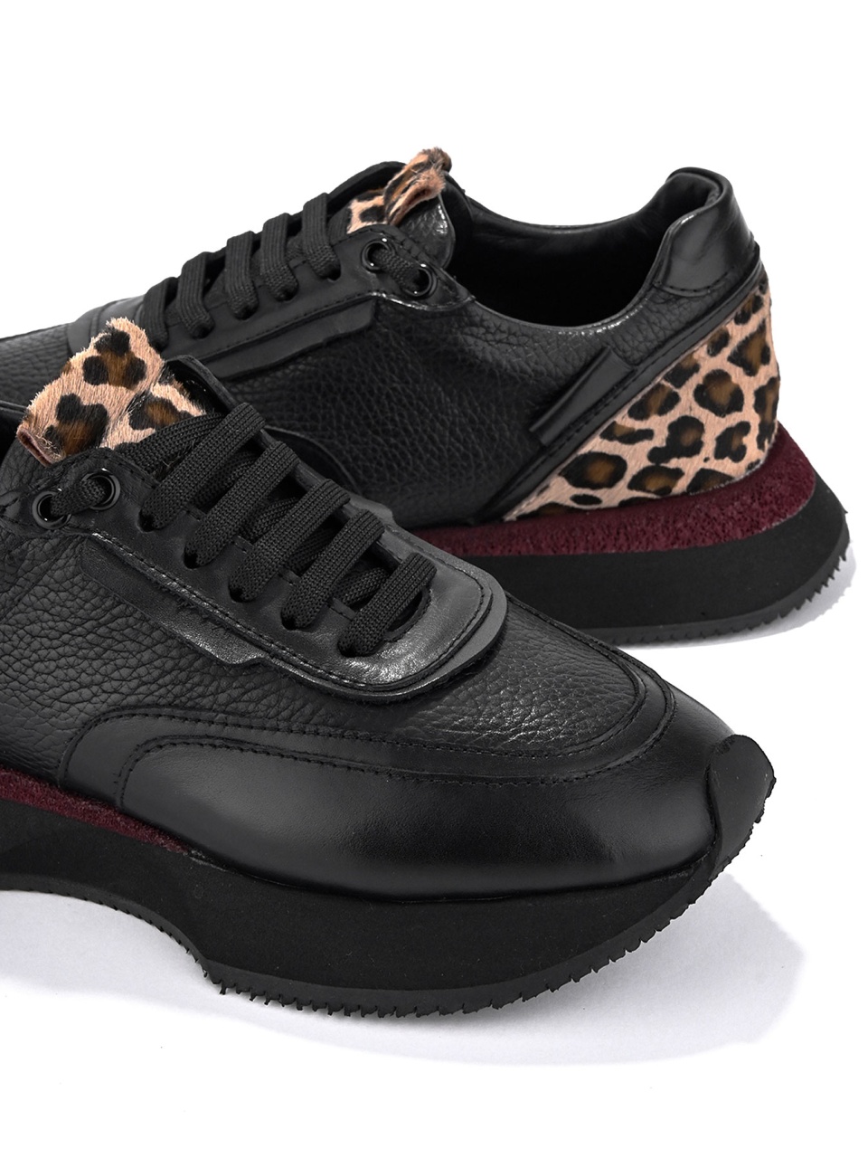 LEOPARD ACCENT GENUINE LEATHER SNEAKERS FOR WOMEN